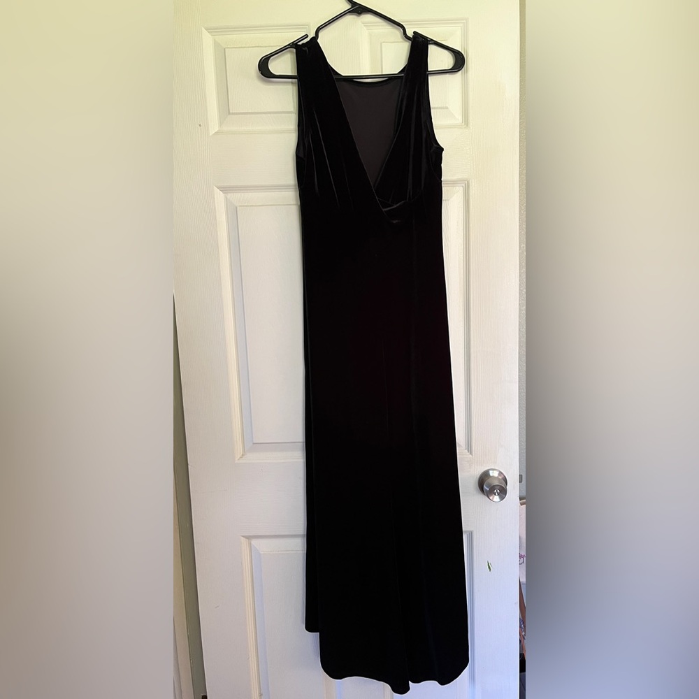 Black velvety maxi dress